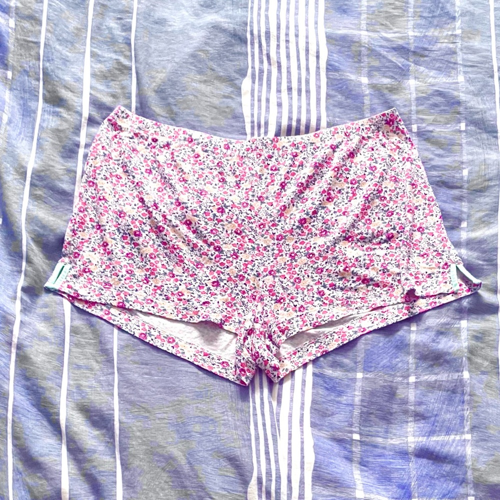 Pink Floral Lounge Shorts [Size L] 🌸